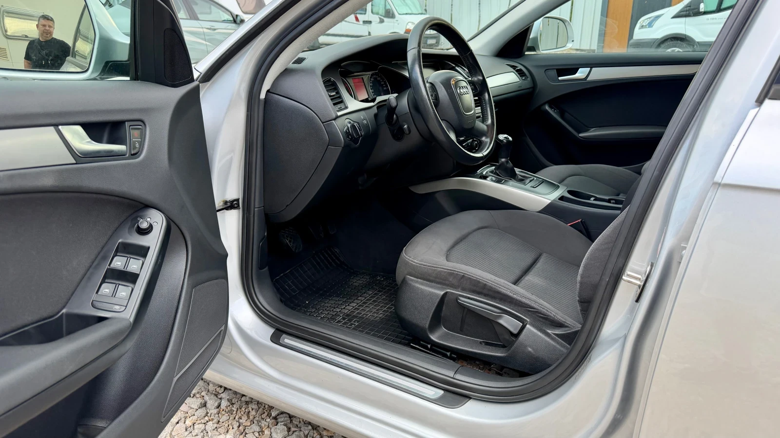 Audi A4 1.8 TFSI , снимка 13 - Автомобили и джипове - 54879083