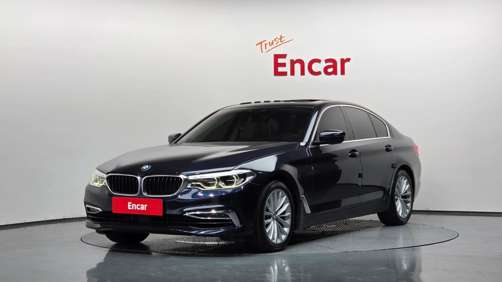 BMW 530 * ДИСТРОНИК* ОБДУХВАНЕ* HEAD UP* 