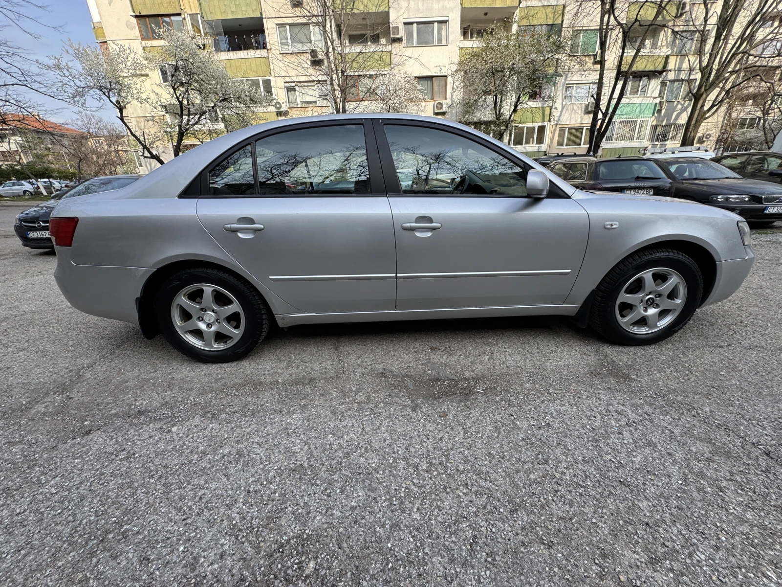 Hyundai Sonata 2.0 CRDI, снимка 3 - Автомобили и джипове - 55204367