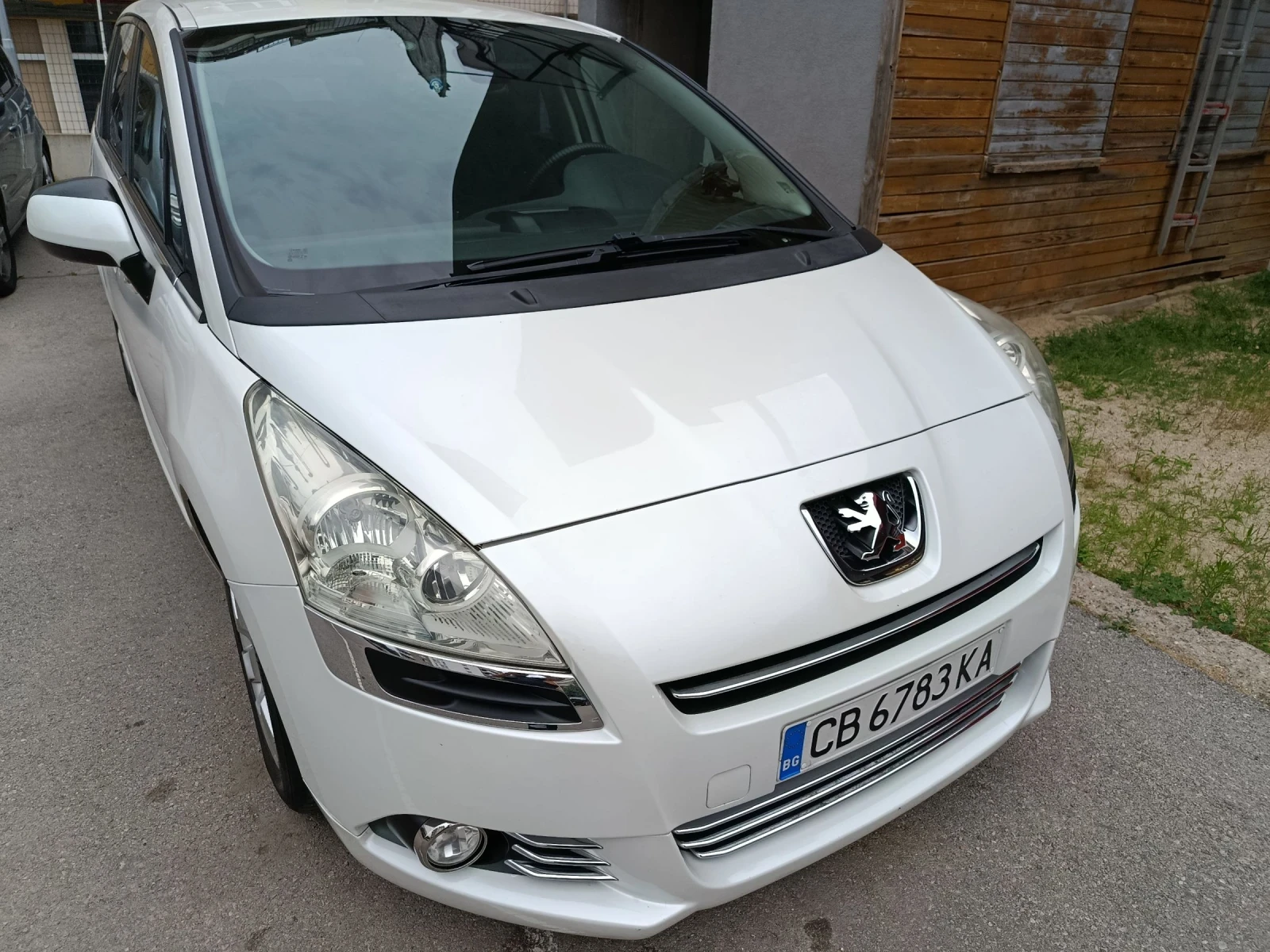 Peugeot 5008 2.0HDI, снимка 2 - Автомобили и джипове - 55401371