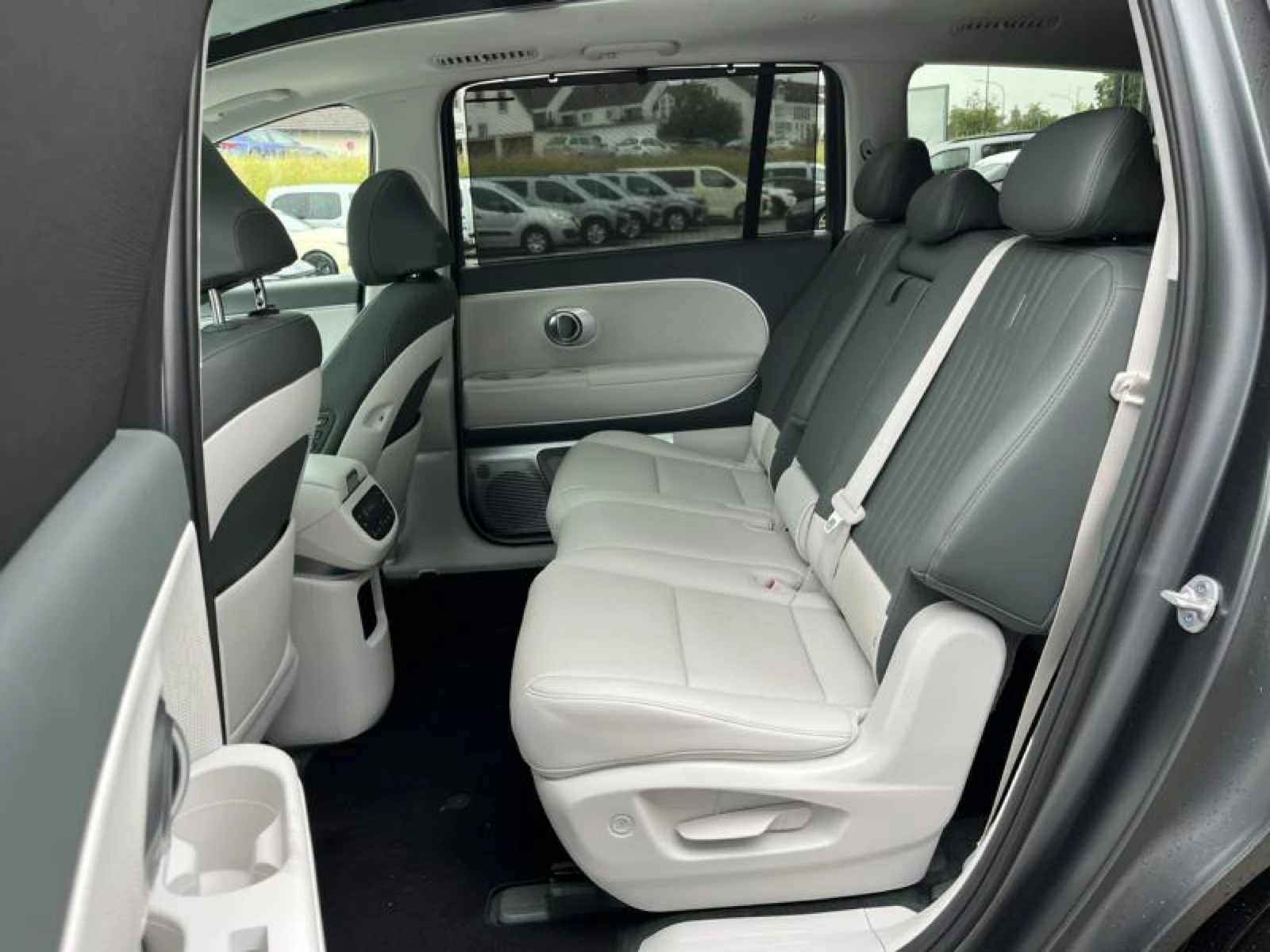 Hyundai IONIQ 9 Performance* AWD* 110.3kWh | Mobile.bg � ����������� 9
