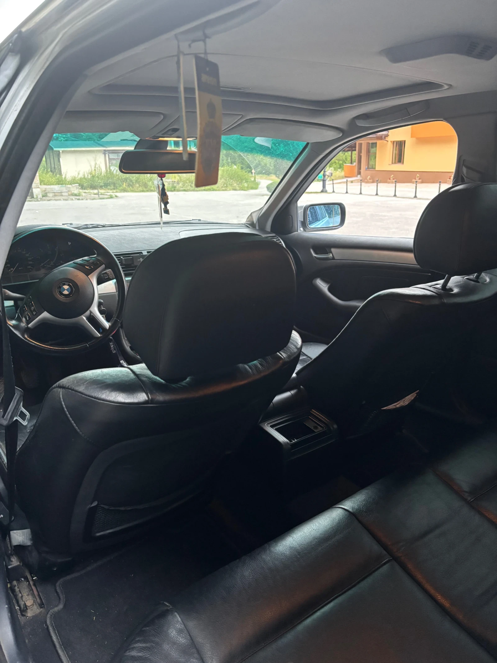 BMW 330, снимка 10 - Автомобили и джипове - 56590262