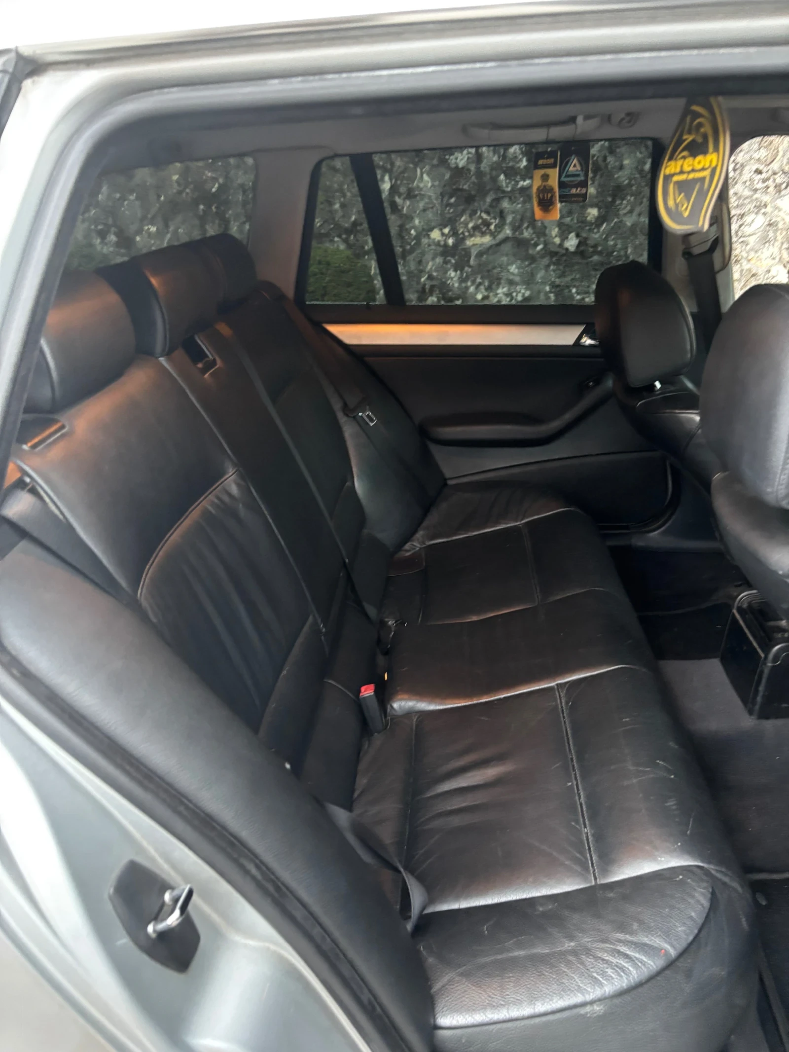 BMW 330, снимка 12 - Автомобили и джипове - 56590262