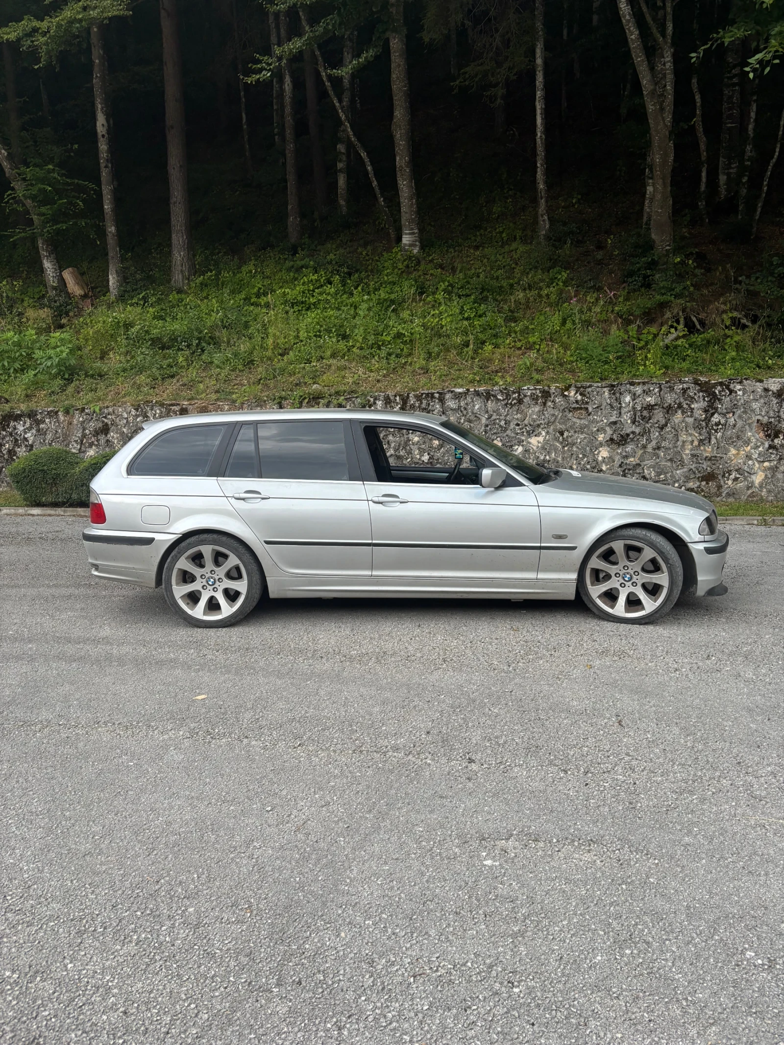 BMW 330, снимка 3 - Автомобили и джипове - 56590262