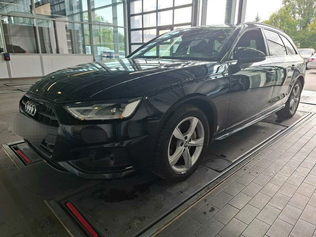 Audi A4 Avant 40 TDI LED Navi, снимка 2 - Автомобили и джипове - 56719257