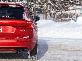 Volvo XC60 * R Design Heated Seats Pano Roof * CARFAX * ЦЕНА , снимка 12