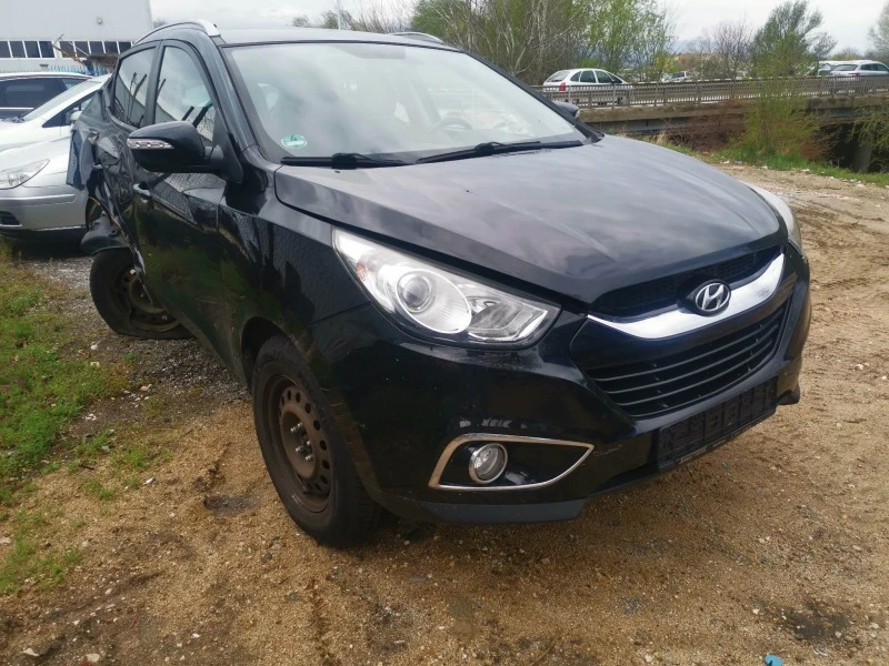 Hyundai IX35 1.6 GDI, снимка 3 - Автомобили и джипове - 40297956