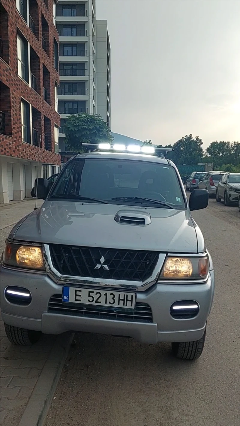 Mitsubishi Pajero sport 2.5 TD  4x4, снимка 3 - Автомобили и джипове - 47321675