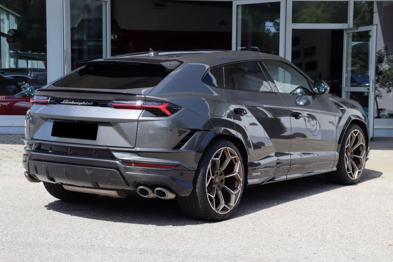 Lamborghini Urus PERFORMANTE/CERAMIC/CARBON/AKRAPOVIC/B&O/ADAS/23/, снимка 4 - Автомобили и джипове - 49190413