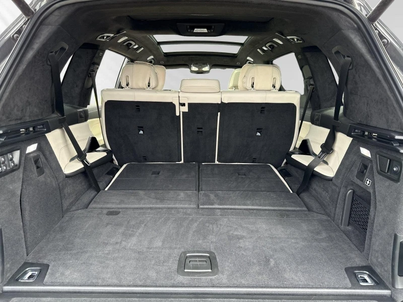 BMW X7 M60i/xDrive/FACELIFT/B&W/PANO/HEAD UP/360/, снимка 14 - Автомобили и джипове - 52467990
