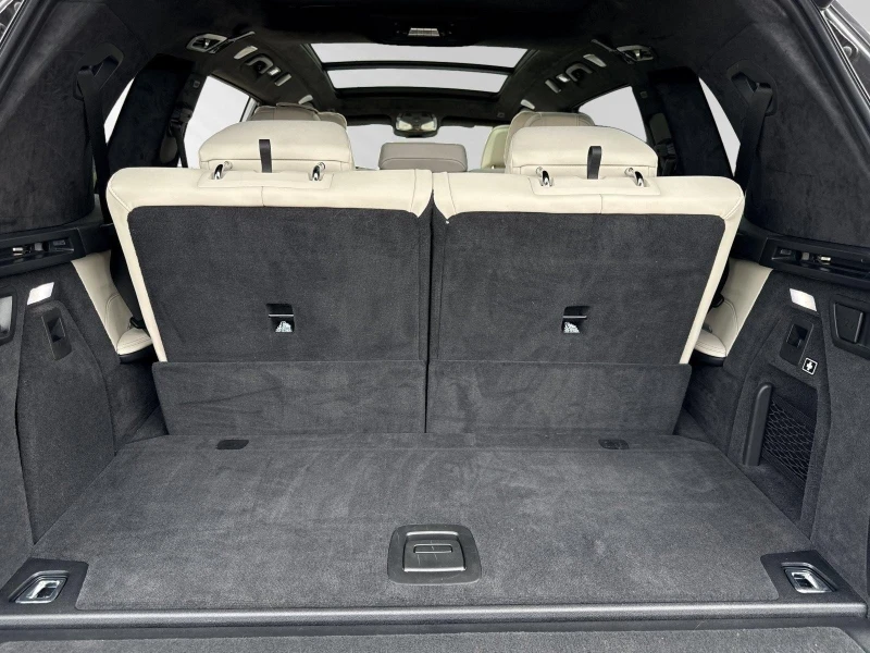 BMW X7 M60i/xDrive/FACELIFT/B&W/PANO/HEAD UP/360/, снимка 15 - Автомобили и джипове - 52467990