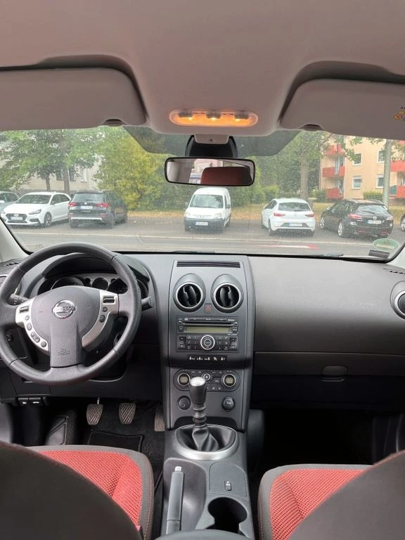 Nissan Qashqai 1.5DCI, снимка 4 - Автомобили и джипове - 49459857