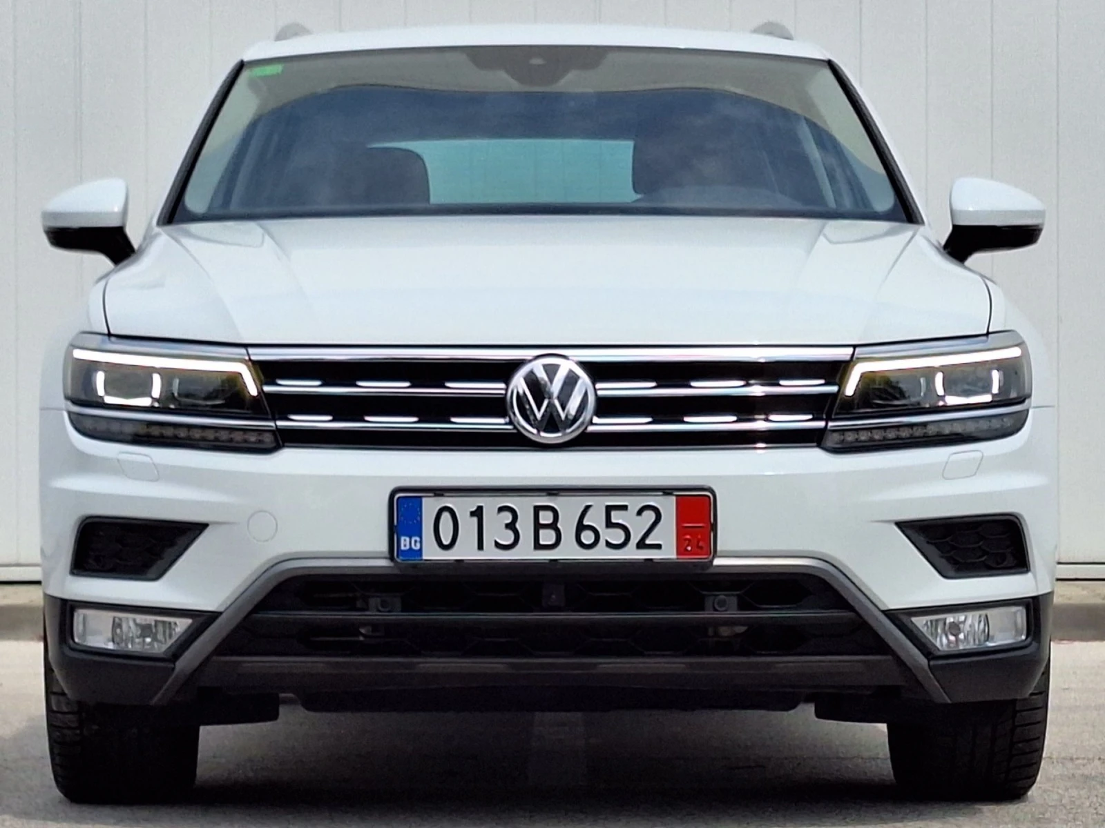 VW Tiguan * OFFROAD* 4х4* ВСИЧКИ ЕКСТРИ*  ПЪЛНА СЕРВ.ИСТОРИЯ - [1] 