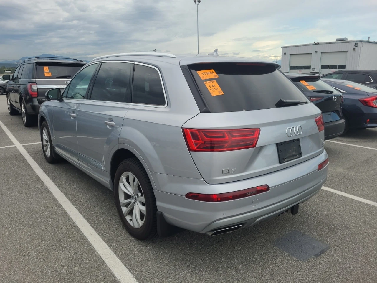 Audi Q7 * CARFAX * АВТО КРЕДИТ * ЦЕНА ДО БГ! - изображение 3