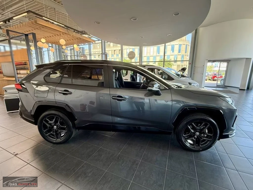 Toyota Rav4 НОВ!/GR-SPORT/306HP/PHEV/360CAM/CARPLAY/DIGI/631f - изображение 5