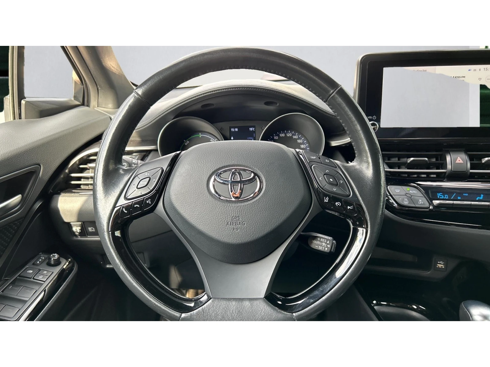 Toyota C-HR    470 . | Mobile.bg   13