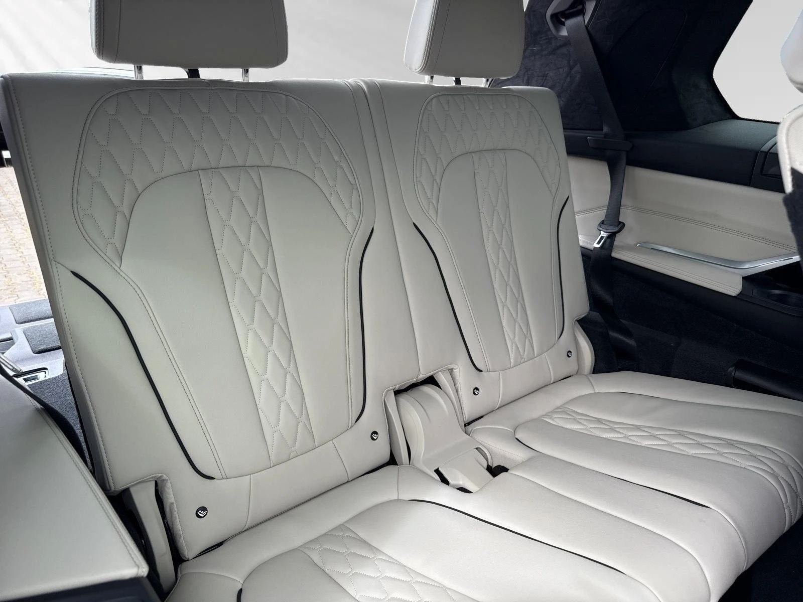 BMW X7 M60i/xDrive/FACELIFT/B&W/PANO/HEAD UP/360/ | Mobile.bg   13