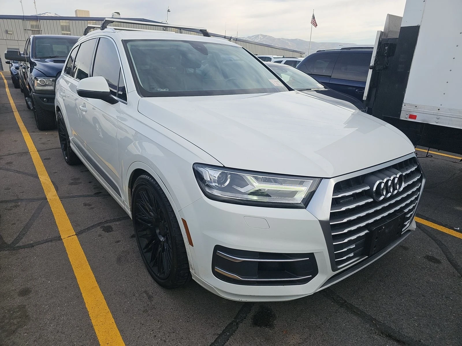 Audi Q7 3.0T Premium Plus QUATTRO | 7 МЕСТА | ПАНОРАМА |  - изображение 3