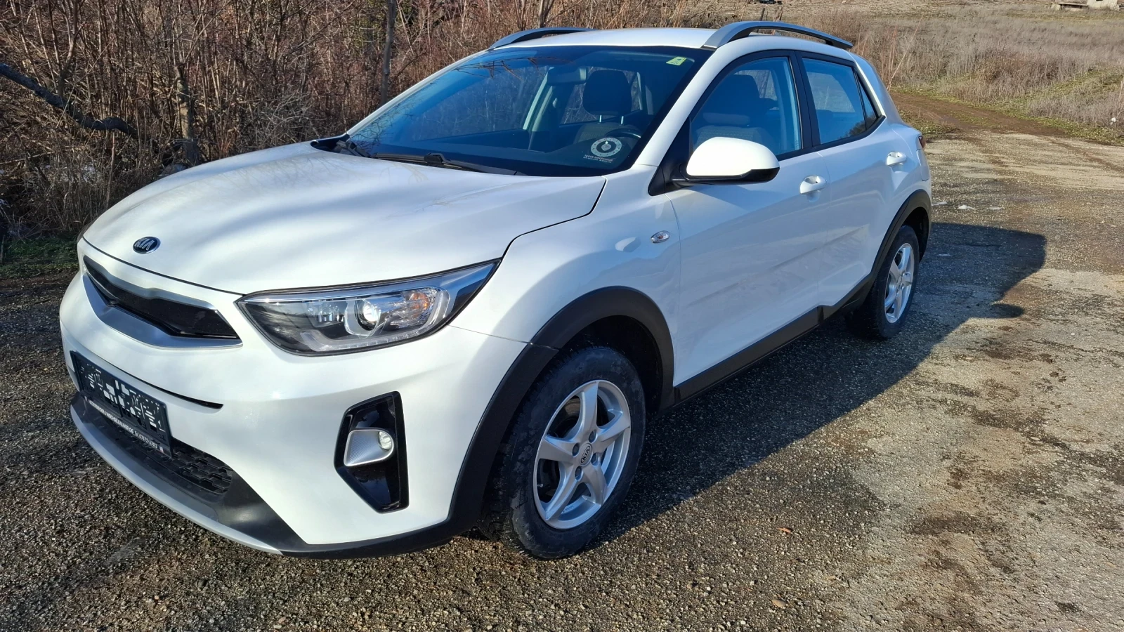 Kia Stonic 1.2i, снимка 8 - Автомобили и джипове - 53821509
