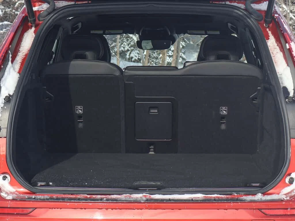 Volvo XC60 * R Design Heated Seats Pano Roof * CARFAX * ЦЕНА , снимка 13 - Автомобили и джипове - 54042693