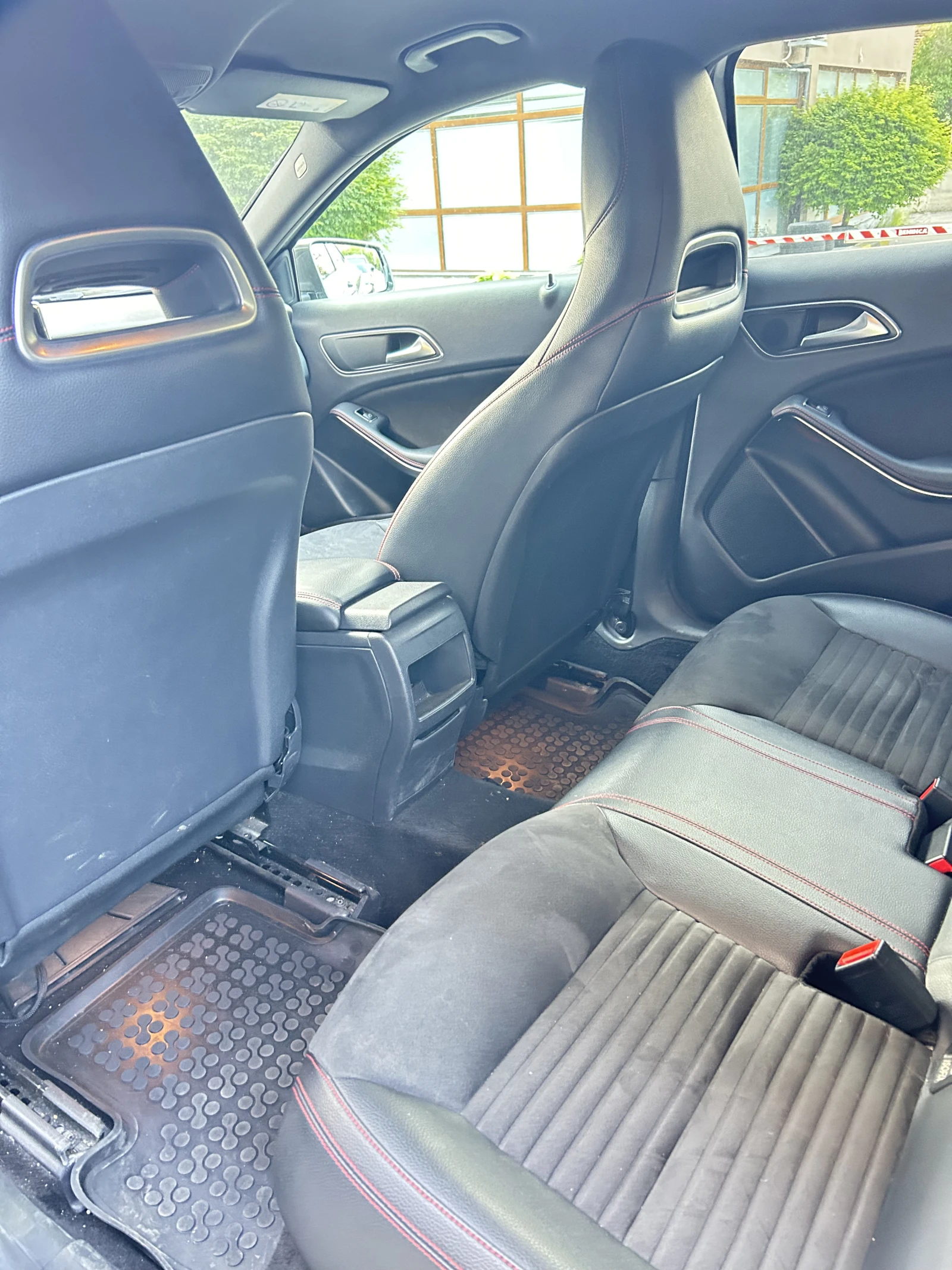 Mercedes-Benz GLA, снимка 3 - Автомобили и джипове - 54620643