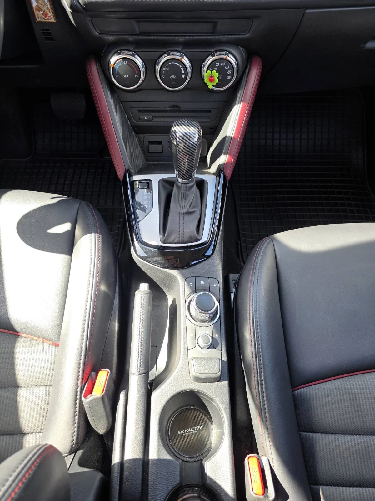Mazda CX-3, снимка 13 - Автомобили и джипове - 55878405