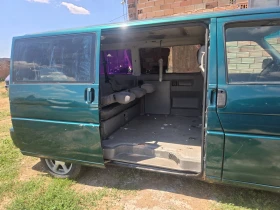VW Multivan 2, 5 102кон мултиван7 местен климатроник изплащане, снимка 15