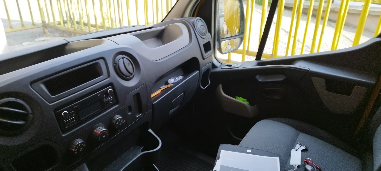 Renault Master 2.3dci, снимка 11 - Бусове и автобуси - 54664468