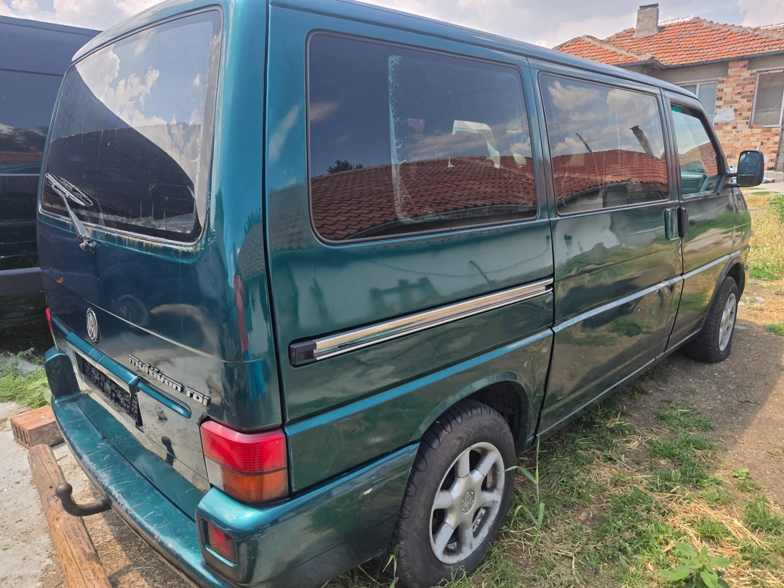 VW Multivan 2, 5 тди102коня 7 местен климатроник мултиван, снимка 3 - Бусове и автобуси - 55144627