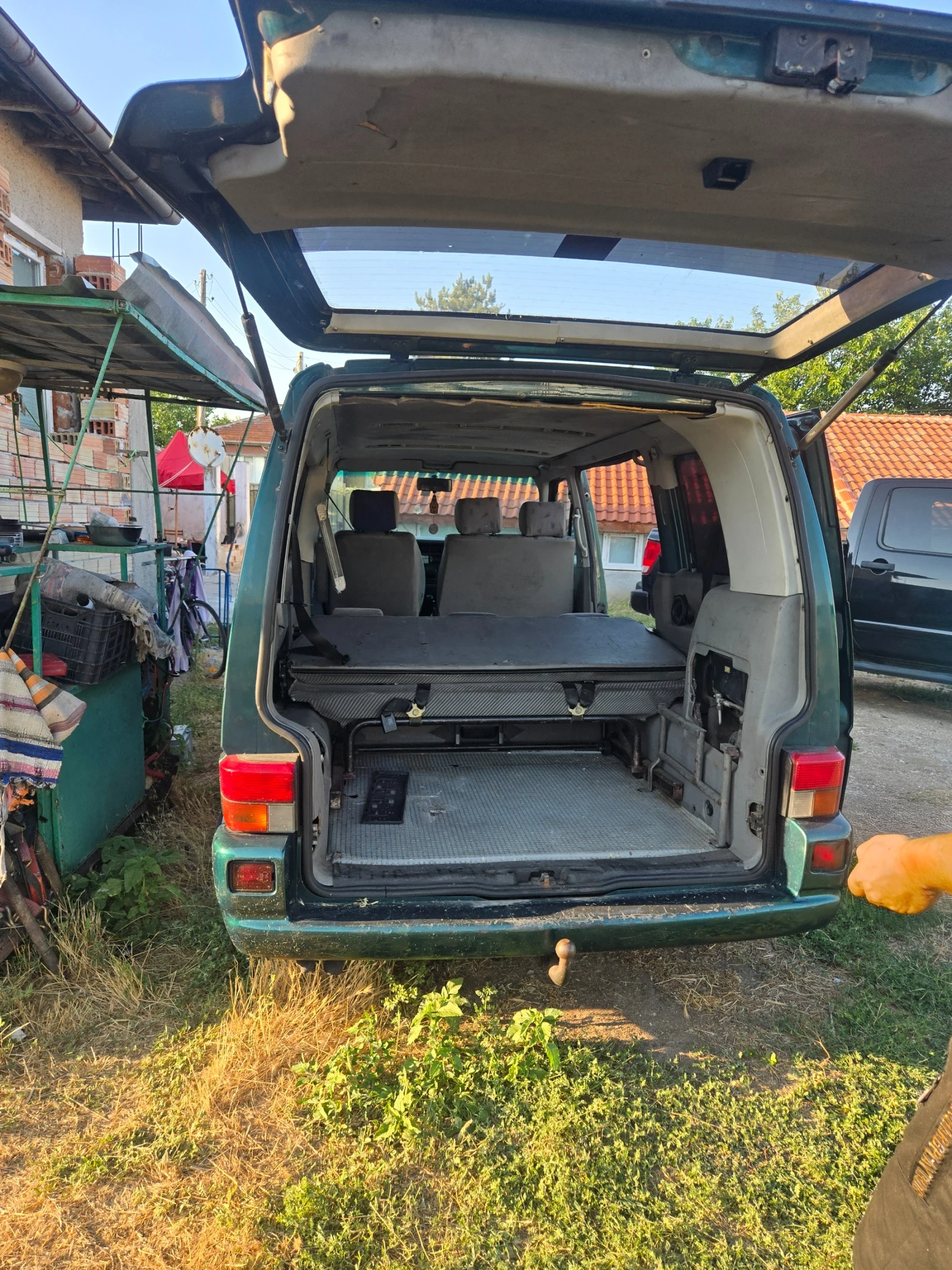 VW Multivan 2, 5 102кон мултиван7 местен климатроник изплащане, снимка 14 - Бусове и автобуси - 55144627