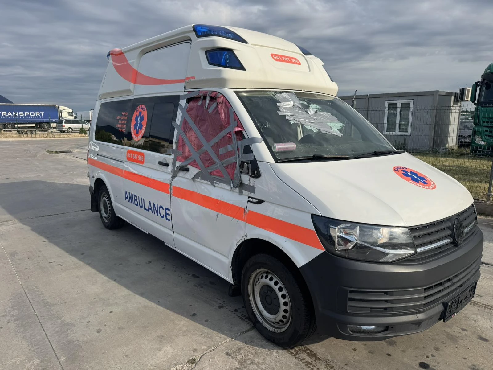 VW Transporter 2.0D AVTOMAT ЛИНЕЙКА, снимка 2 - Бусове и автобуси - 55195075