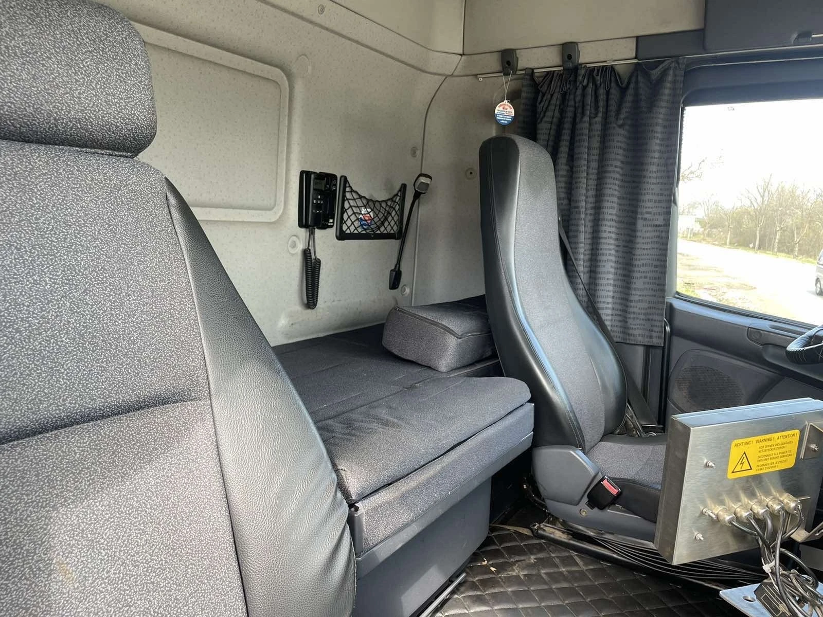 Scania R 420 Кран - изображение 8