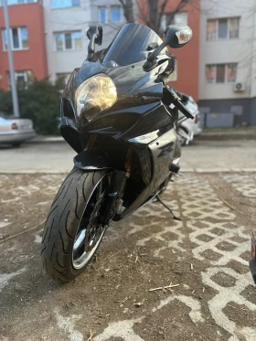 Suzuki Gsxr, снимка 1