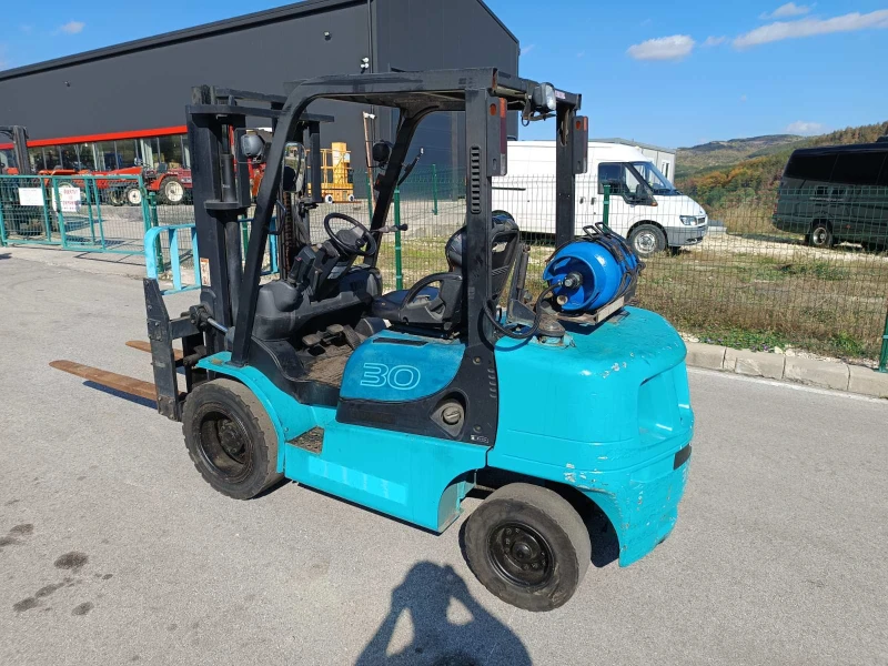 Мотокар Yale 3 тона Перфектен, снимка 9 - Индустриална техника - 52155768