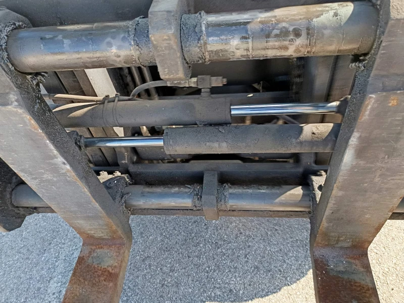 Мотокар Yale 3 тона Перфектен, снимка 2 - Индустриална техника - 52155768