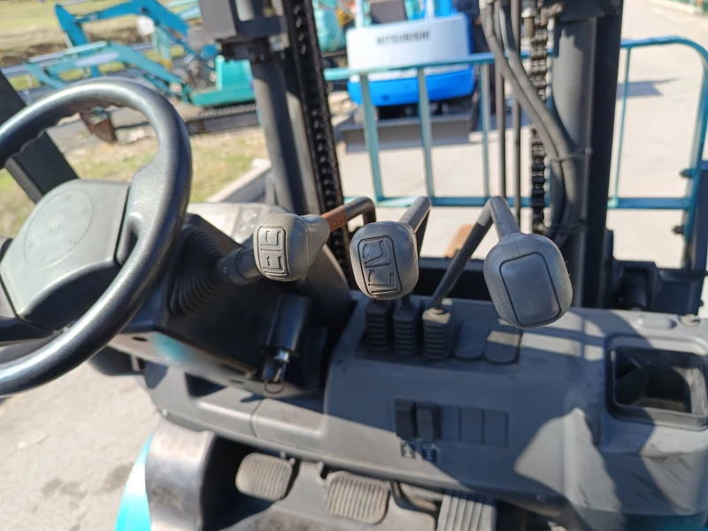 Мотокар Yale 3 тона Перфектен, снимка 5 - Индустриална техника - 52155768