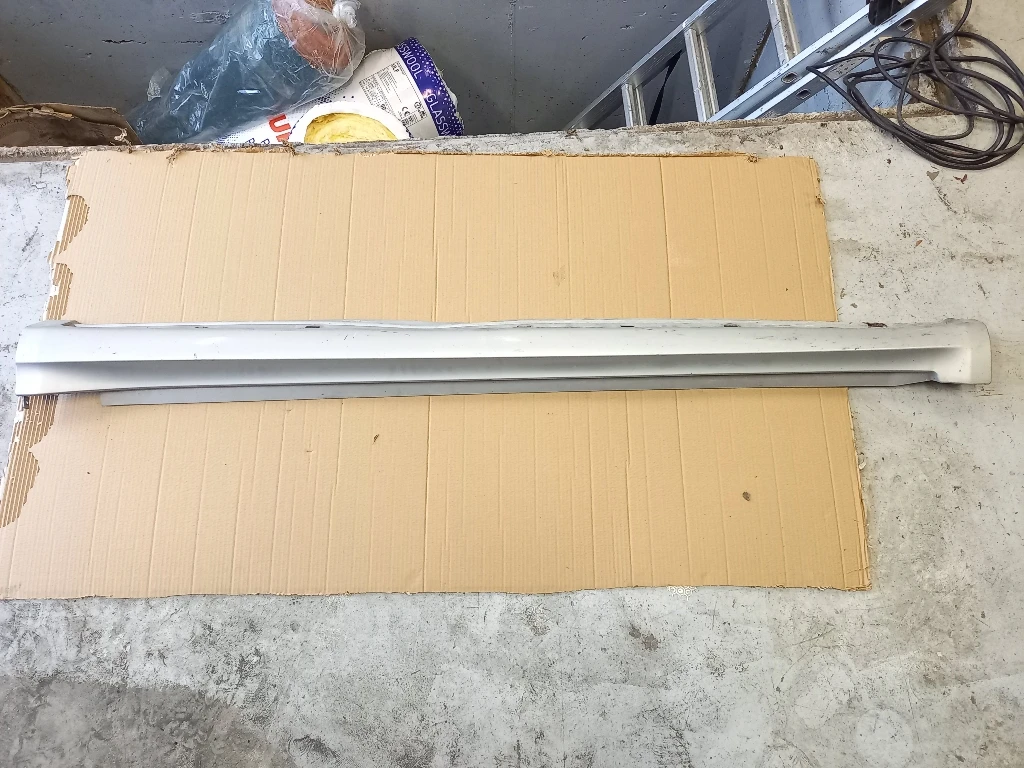      180 W169  | Mobile.bg   1