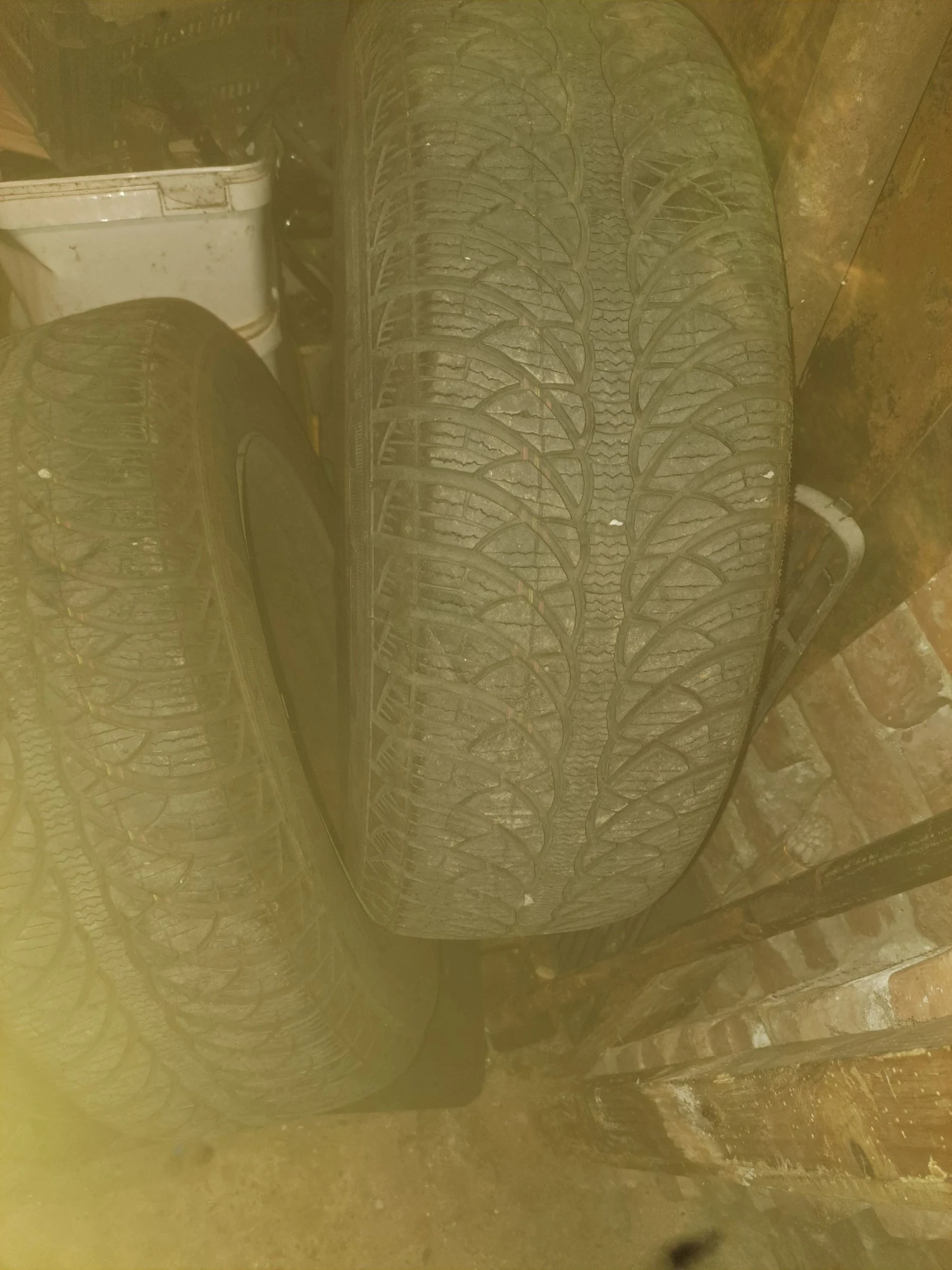 ���� � ������ 195/65R15 �� Alfa Romeo 147 | Mobile.bg � ����������� 1