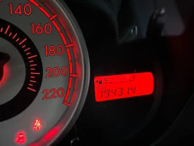 Mazda 2 1.3I 75KC, снимка 11