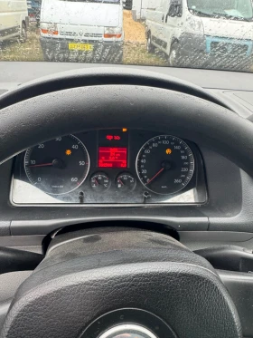 VW Touran 2.0 TD? - 2300 € / 4498.41 лв. - 21432120 6