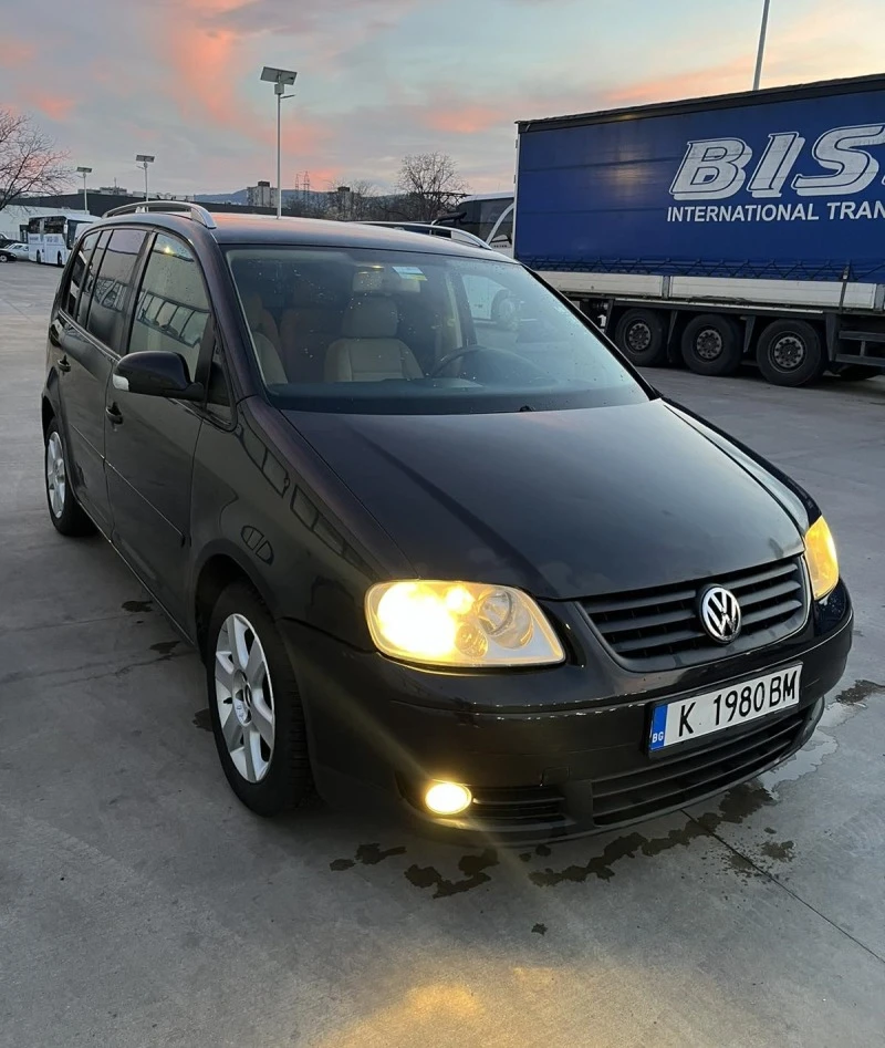 VW Touran 2.0 TDI BKD, снимка 1 - Автомобили и джипове - 47527656