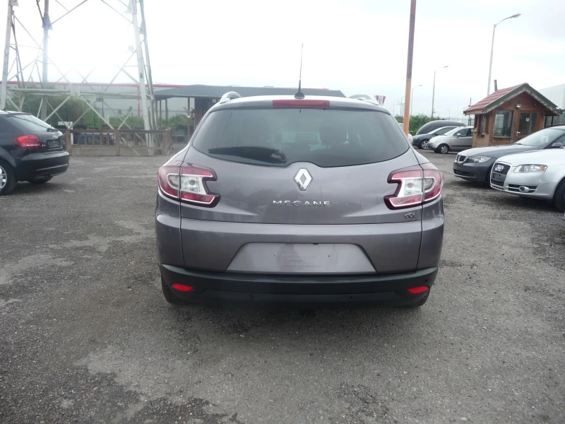 Renault Megane 1.5DCI-LED-KEYLES GO НАВИГАЦИЯ-КАМЕРА, снимка 6 - Автомобили и джипове - 45841352