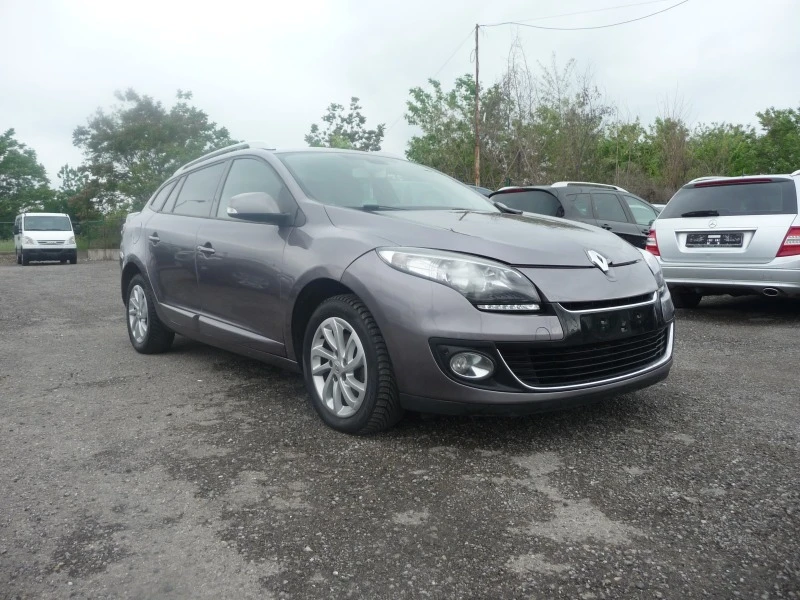 Renault Megane 1.5DCI-LED-KEYLES GO НАВИГАЦИЯ-КАМЕРА, снимка 3 - Автомобили и джипове - 45841352