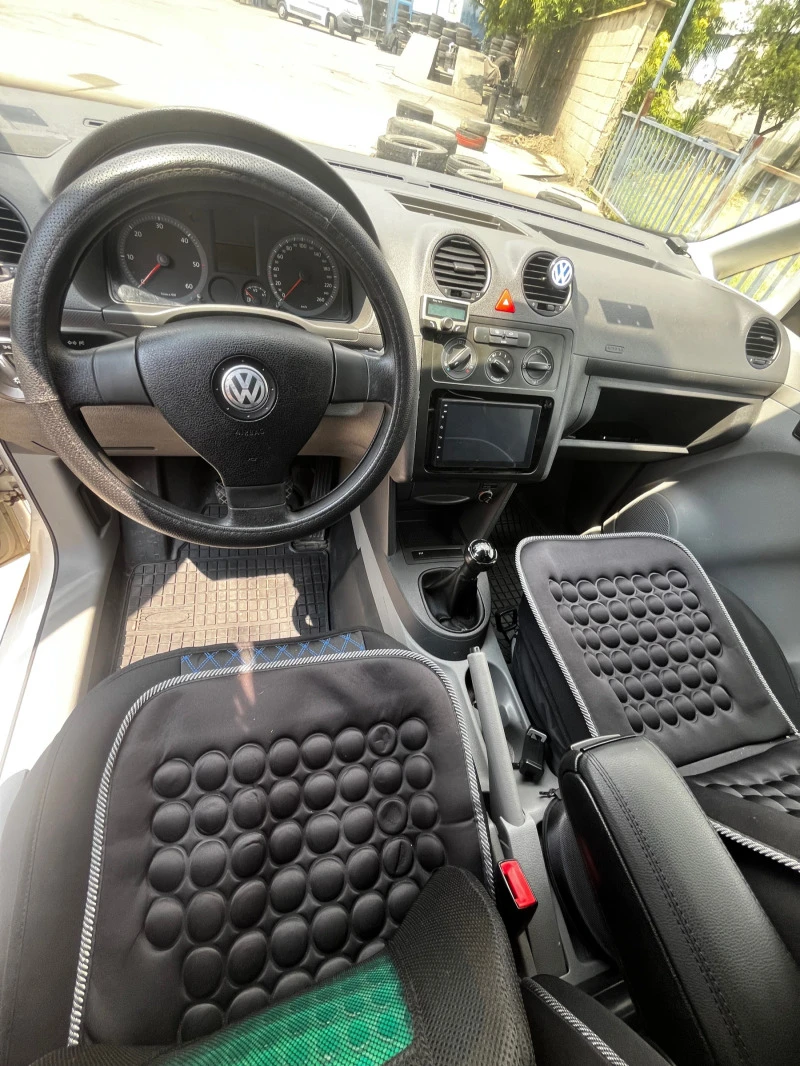 VW Caddy, снимка 10 - Автомобили и джипове - 46720217