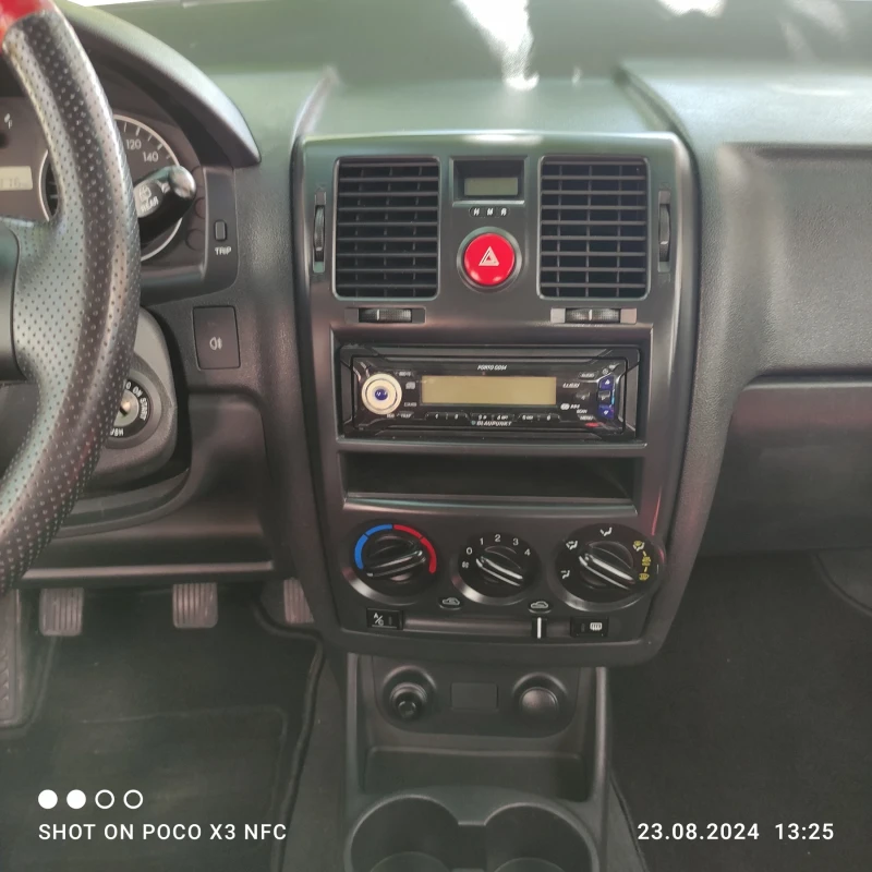 Hyundai Getz 1.1, снимка 11 - Автомобили и джипове - 47536527