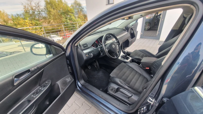 VW Passat, снимка 9 - Автомобили и джипове - 47614525