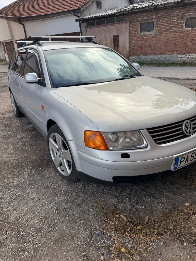 VW Passat, снимка 1 - Автомобили и джипове - 48085084