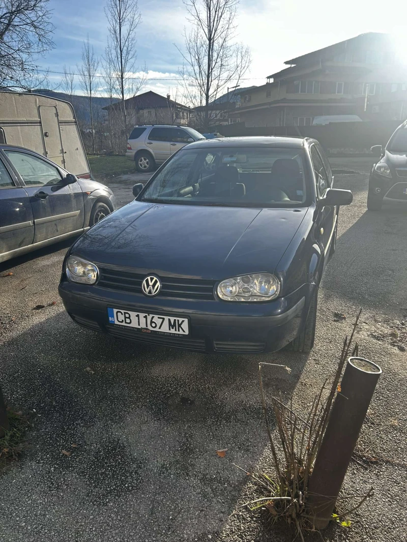 VW Golf, снимка 1 - Автомобили и джипове - 48132535