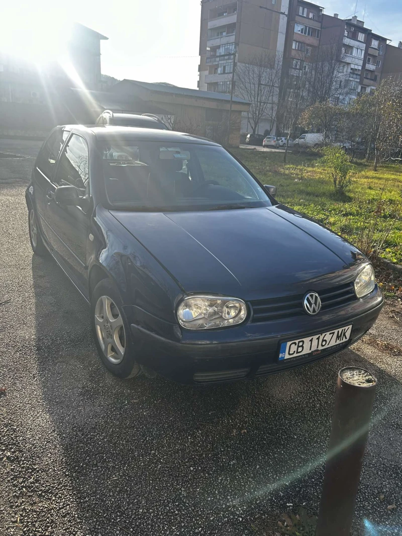 VW Golf, снимка 2 - Автомобили и джипове - 48132535