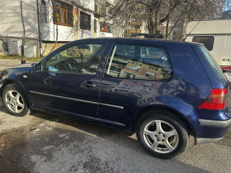 VW Golf, снимка 7 - Автомобили и джипове - 48132535